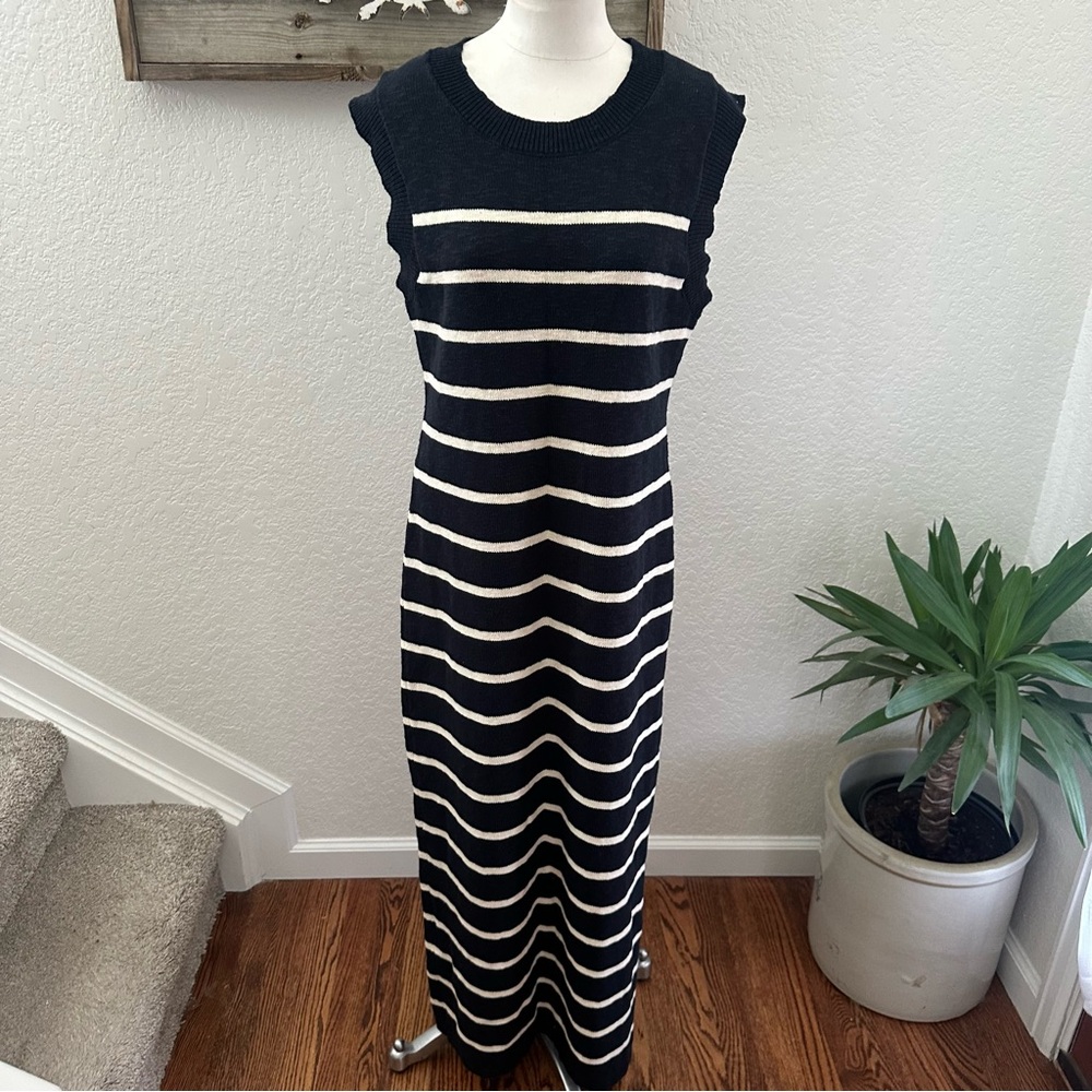 Mable Classic Navy & White Striped Sweater Knit Maxi Dress ladies L NWT‎
